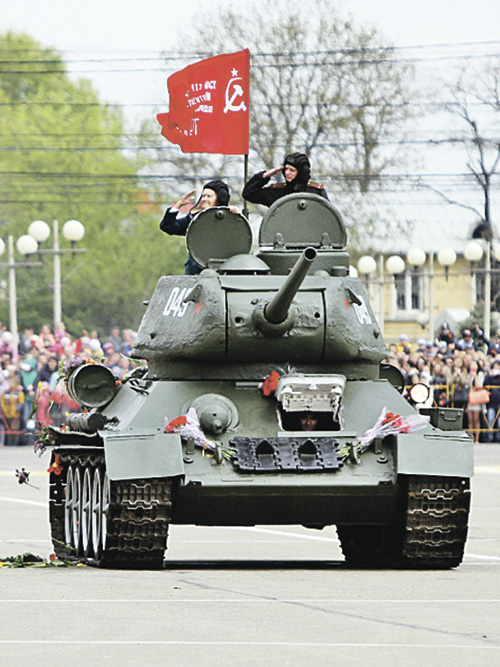 Легендарный «Калашников» и танк нашей победы