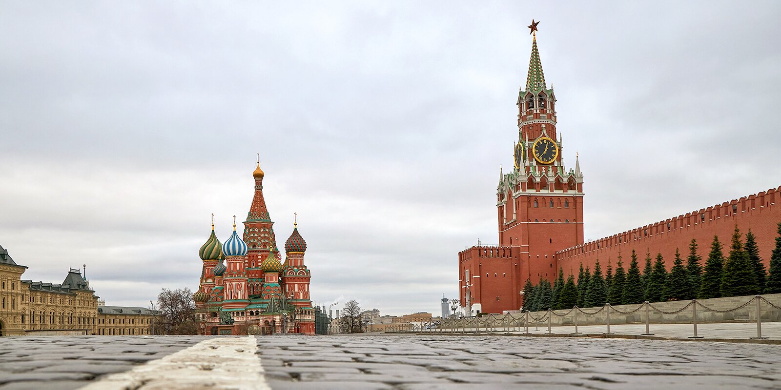 Московский появляться. Столица Московский. Москва красная площадь фото с подписью. Наша столица Москва. Лиз трасс на красной площади.