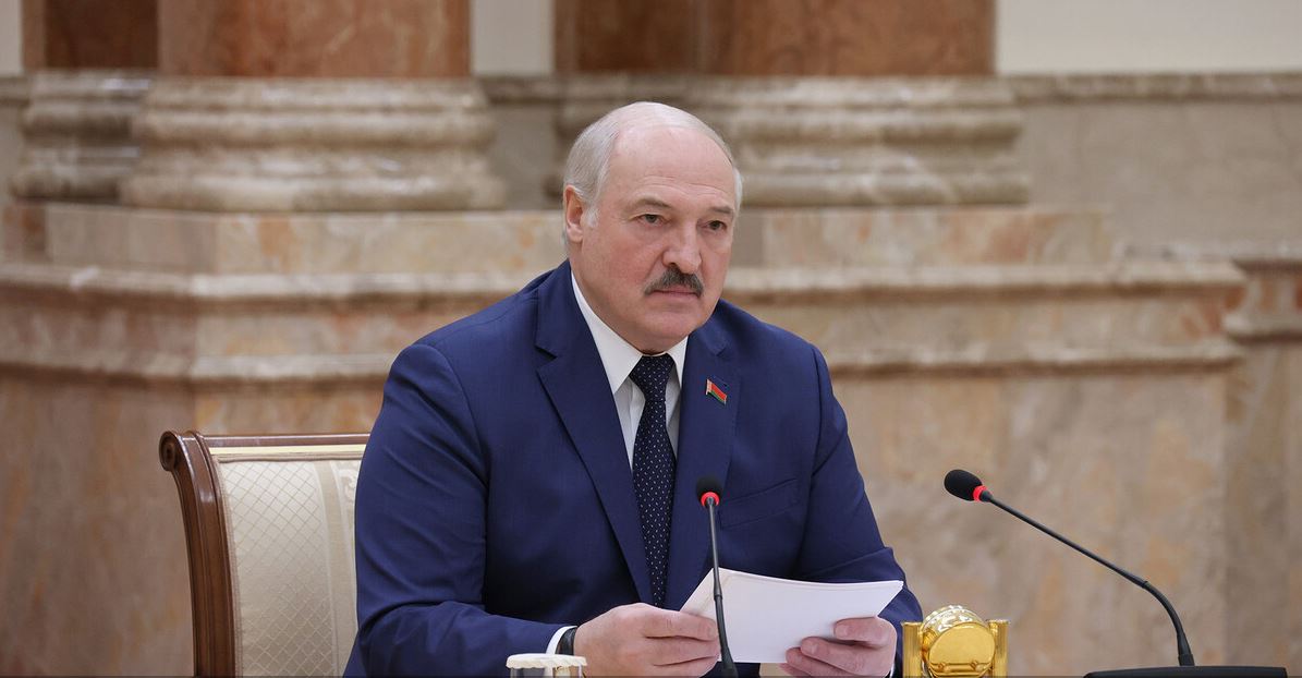 Александр Лукашенко о тех, кто вводит санкции: Здравый смысл их оставил