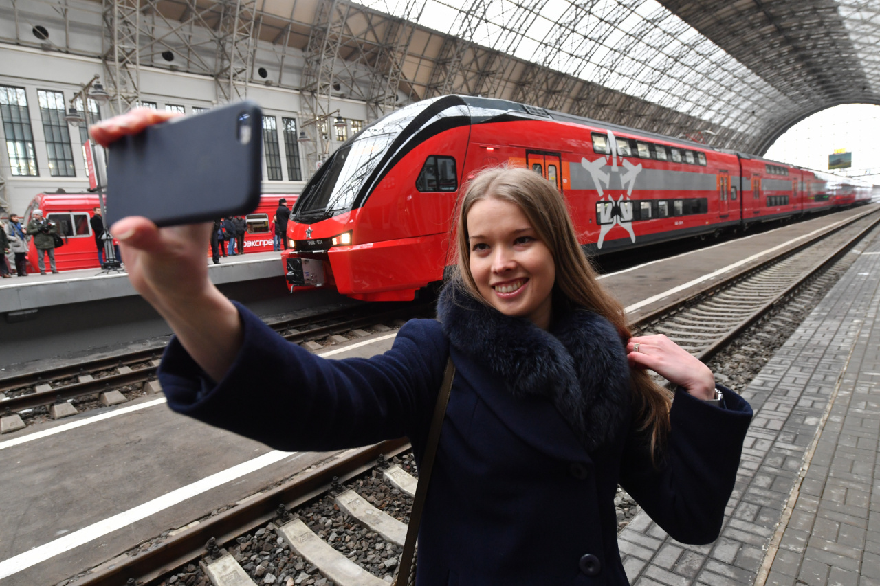 В Москве запущен первый в РФ двухэтажный аэроэкспресс производства Беларуси  - Союзное Вече