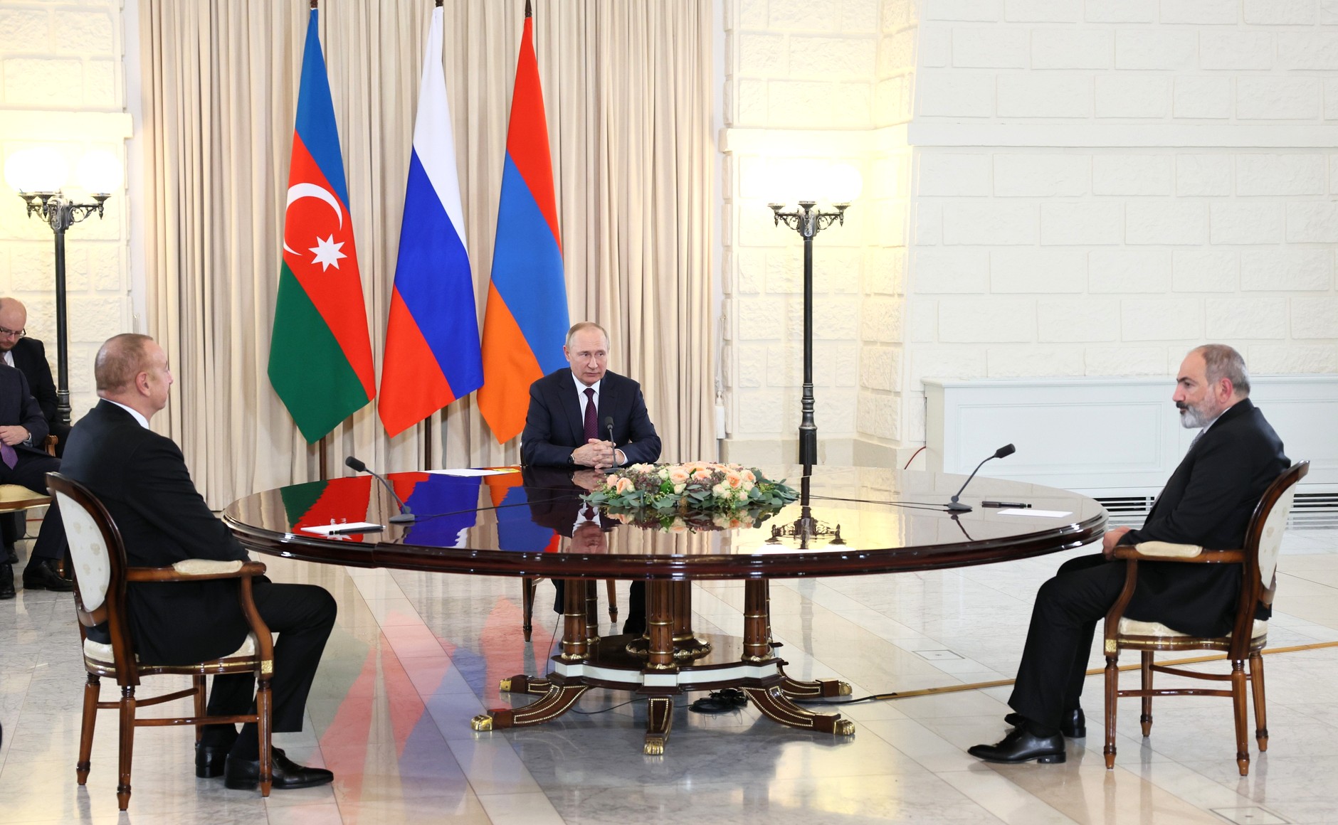 Армения и Азербайджан договорились о признании территорий друг друга