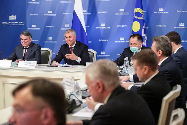 Вячеслав Володин: Евросоюз ничего не делает, чтобы помочь Беларуси с беженцами 