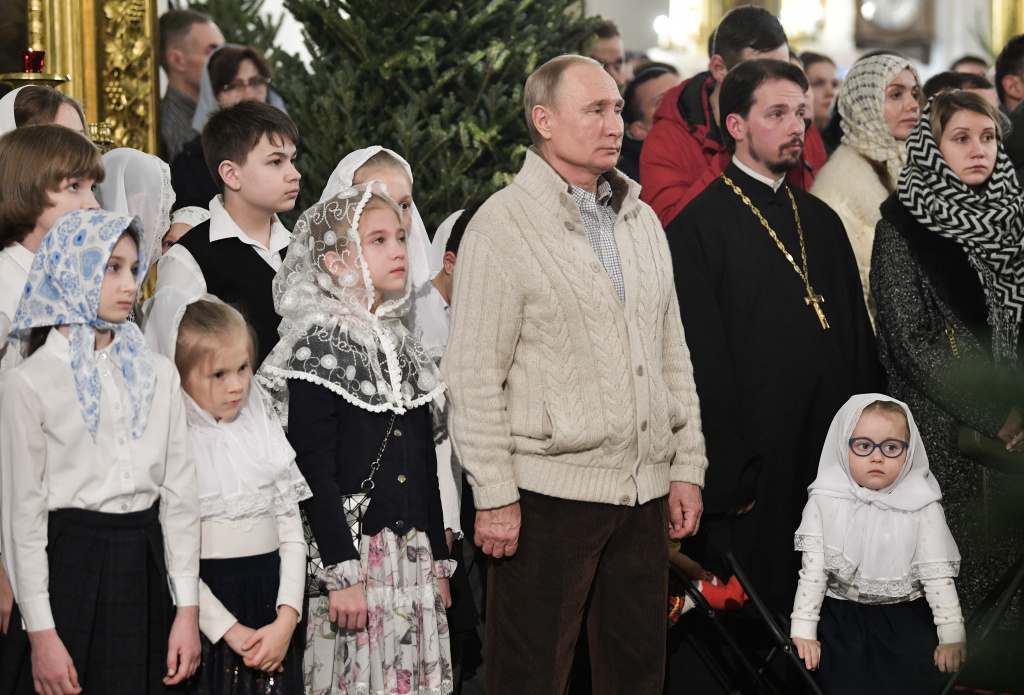 Владимир Путин: Семейные игрушки дарят тепло младшим поколениям