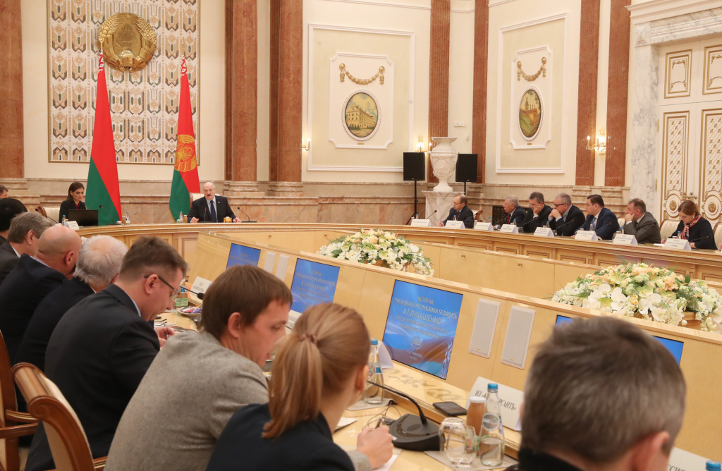 Александр Лукашенко: Никакие нефтяные проблемы не разорвут Союз России и Беларуси
