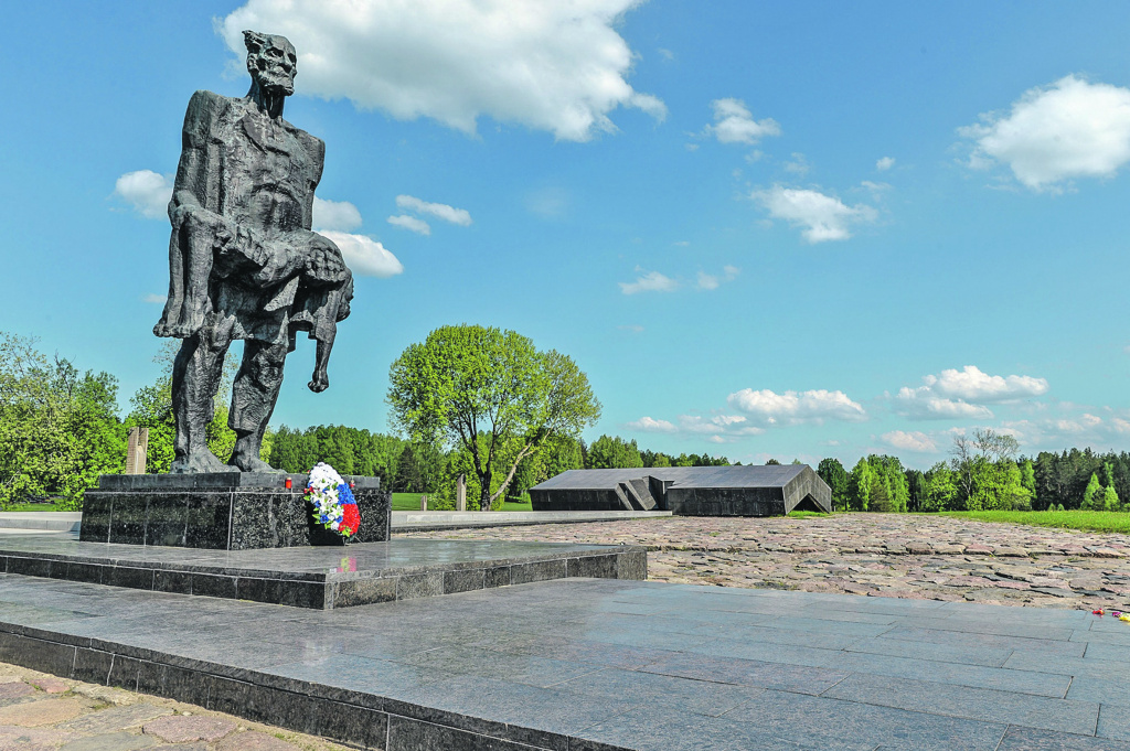 Пять причин посетить монументы Беларуси
