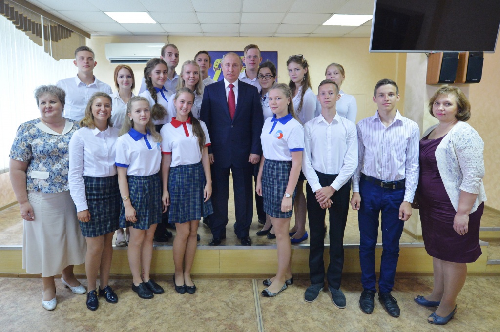 Владимир Путин - школьникам: Самое главное - найти то дело, которым будешь заниматься с удовольствием